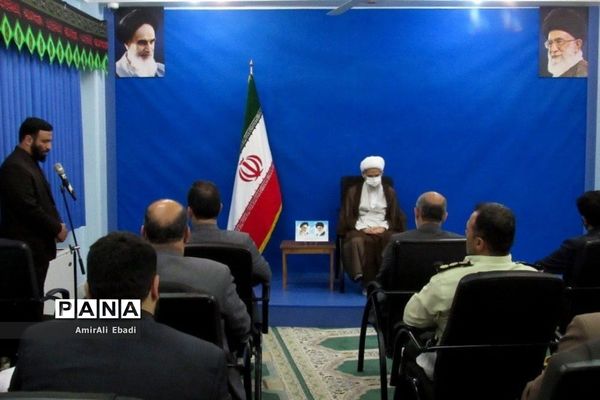 دیدار اعضای ستاد نماز جمعه ساری با نماینده ولی فقیه