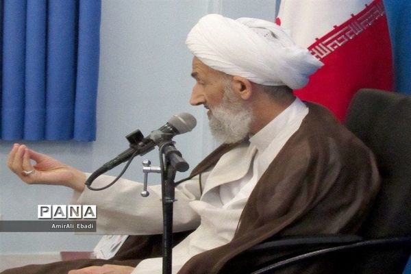 دیدار اعضای ستاد نماز جمعه ساری با نماینده ولی فقیه