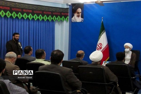 دیدار اعضای ستاد نماز جمعه ساری با نماینده ولی فقیه