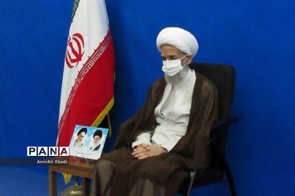 دیدار اعضای ستاد نماز جمعه ساری با نماینده ولی فقیه