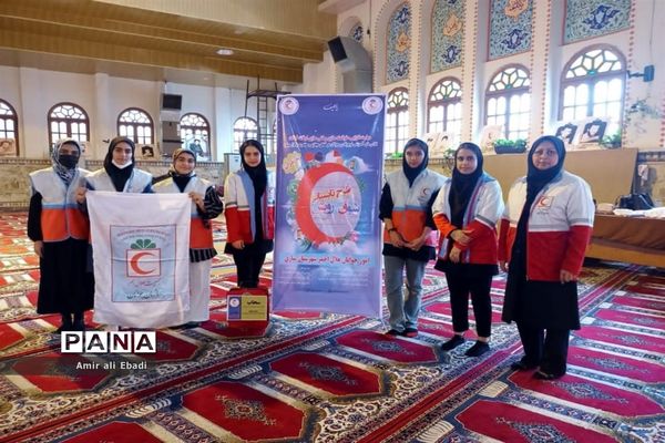میز خدمت جمعیت هلال احمر ساری
