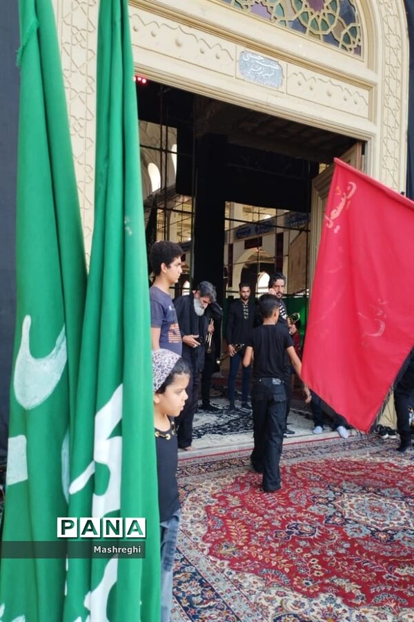 مراسم آیینی پرچم بدستان و بیرق‌داران ندای محرم نوش‌آباد