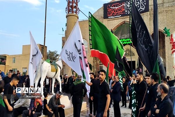 مراسم آیینی پرچم بدستان و بیرق‌داران ندای محرم نوش‌آباد