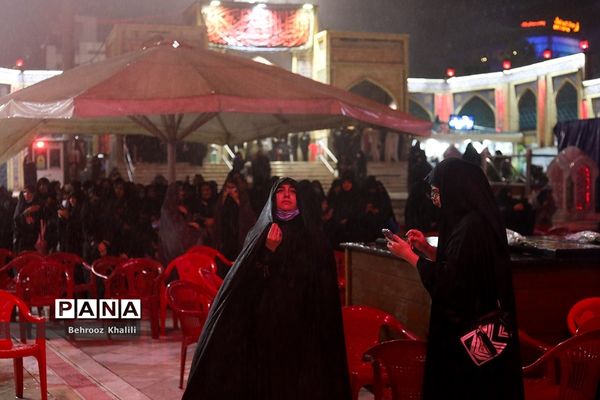 عزاداری شب اول محرم در امام‌زاده صالح(ع)