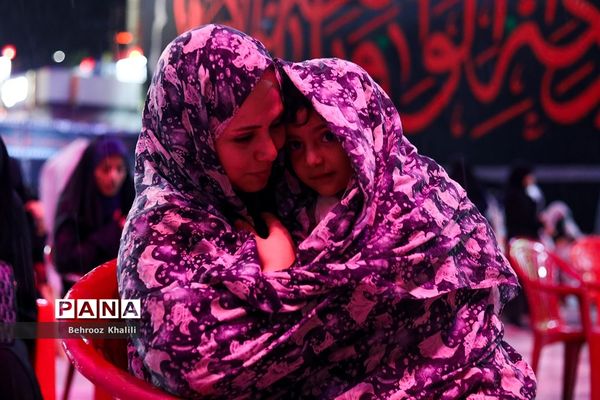 عزاداری شب اول محرم در امام‌زاده صالح(ع)