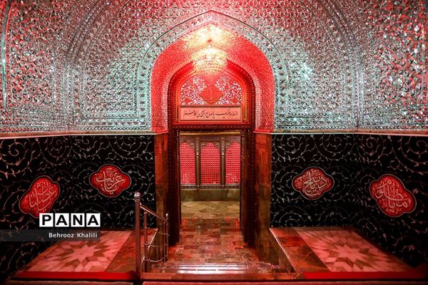 عزاداری شب اول محرم در امام‌زاده صالح(ع)