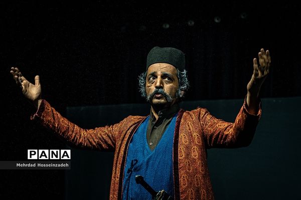 نمایش «داش آکُل به روایت نوچۀ کاکا رستم»