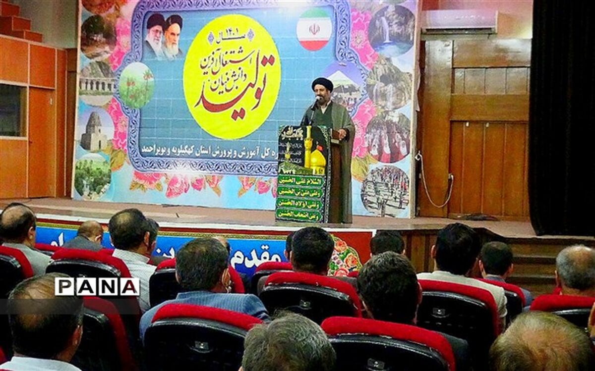 تنها راه رسیدن به سعادتمندی جوامع بشری بهره گرفتن از درس‌های قیام عاشوراست