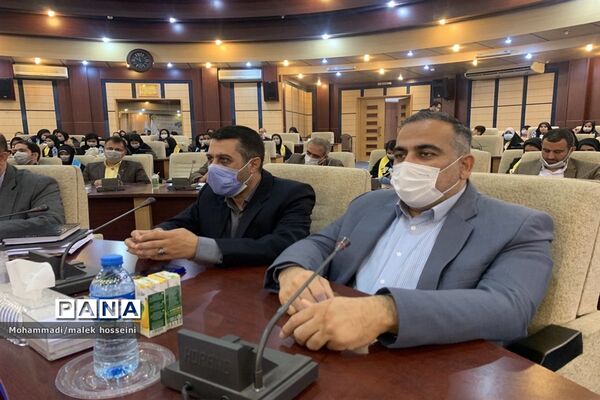 نشست نمایندگان یازدهمین دوره مجلس دانش‌آموزی استان گلستان