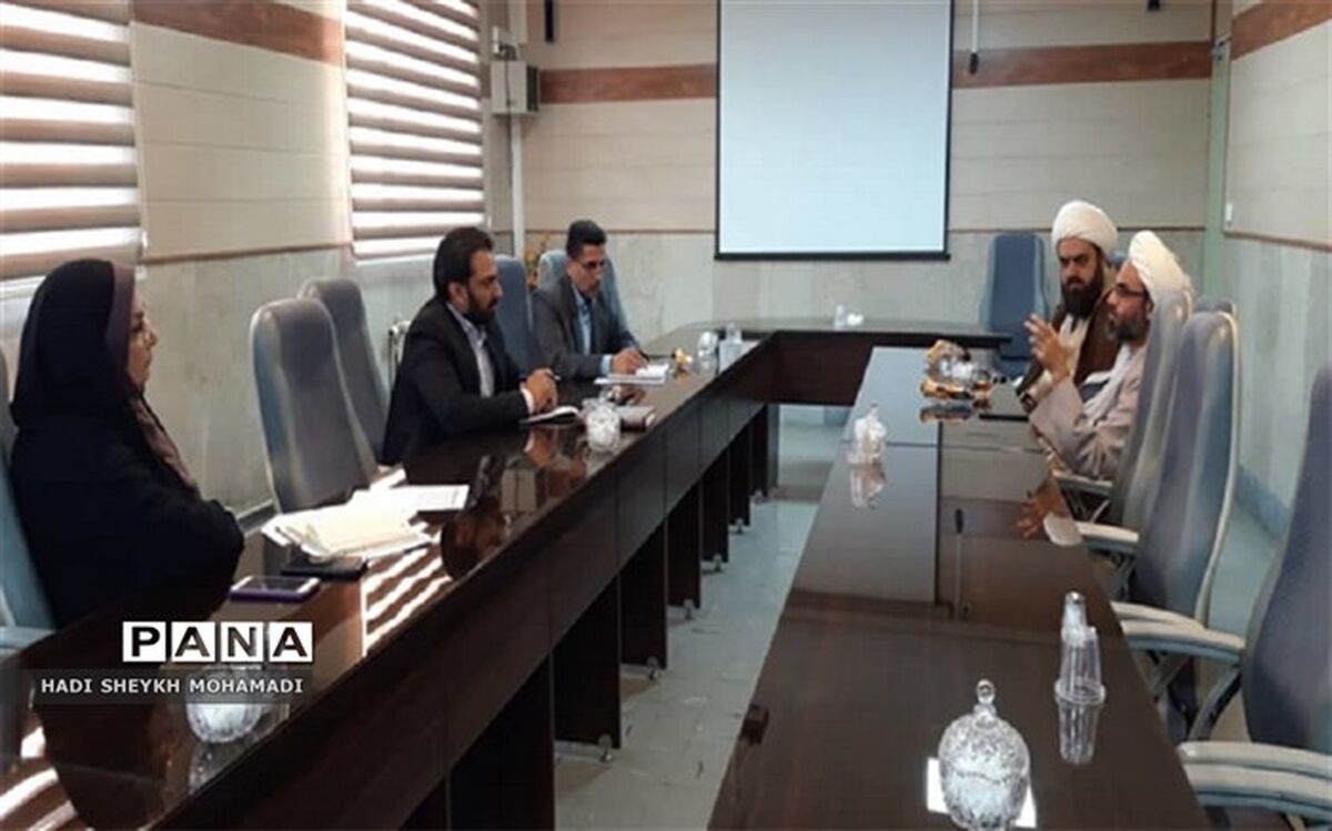 تبیین محور فعالیت‌های پرورشی مدارس