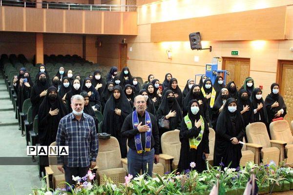 بازدید مسئولان سازمان دانش‌آموزی استان فارس از روند برگزاری همایش دختران بانوی بهشت