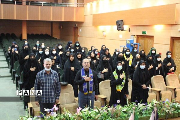 بازدید مسئولان سازمان دانش‌آموزی استان فارس از روند برگزاری همایش دختران بانوی بهشت