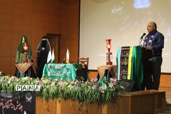 بازدید مسئولان سازمان دانش‌آموزی استان فارس از روند برگزاری همایش دختران بانوی بهشت