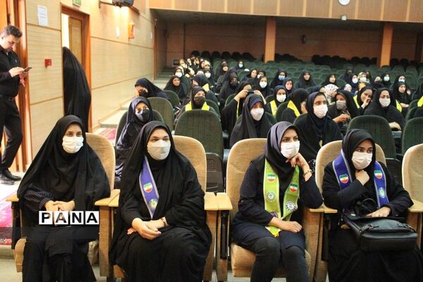 بازدید مسئولان سازمان دانش‌آموزی استان فارس از روند برگزاری همایش دختران بانوی بهشت