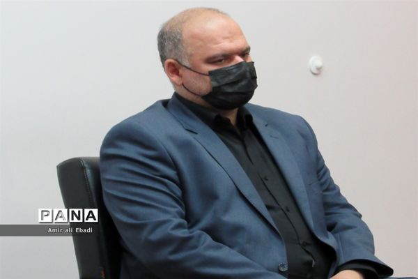 دیدار رئیس مرکز ملی تایید صلاحیت سازمان استاندارد کشور با نماینده ولی فقیه