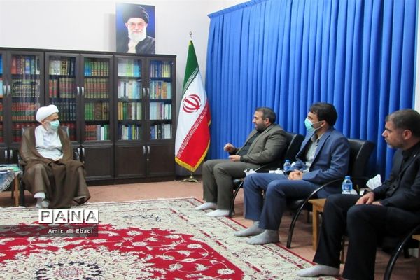 دیدار رئیس مرکز ملی تایید صلاحیت سازمان استاندارد کشور با نماینده ولی فقیه