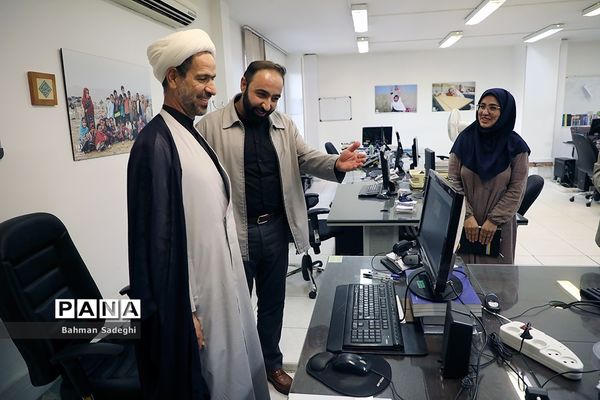 بازدید عضو کمیسیون آموزش و تحقیقات مجلس شورای اسلامی از خبرگزاری پانا