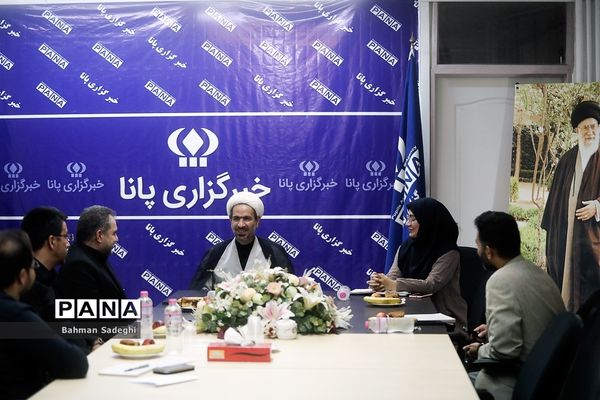 بازدید عضو کمیسیون آموزش و تحقیقات مجلس شورای اسلامی از خبرگزاری پانا