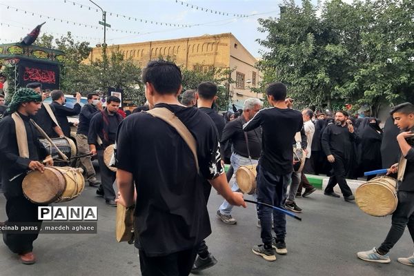 تشییع  پیکر پنج شهید مدافع حرم