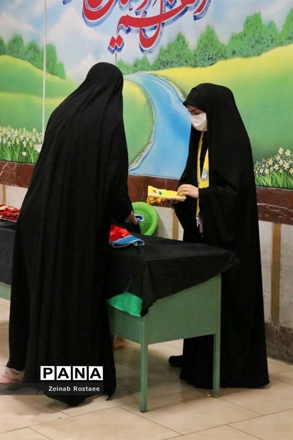 برگزاری همایش دختران بانوی بهشت ویژه دانش‌آموزان عضو سازمان دانش‌آموزی در ناحیه 2 شیراز