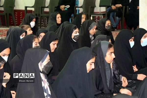 برگزاری همایش دختران بانوی بهشت ویژه دانش‌آموزان عضو سازمان دانش‌آموزی درپاسارگاد