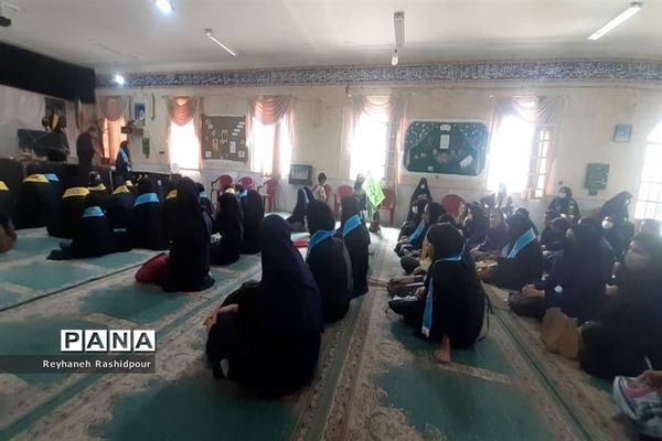 برگزاری همایش دختران بانوی بهشت ویژه دانش‌آموزان عضو سازمان دانش‌آموزی درشهرستان نی‌ریز