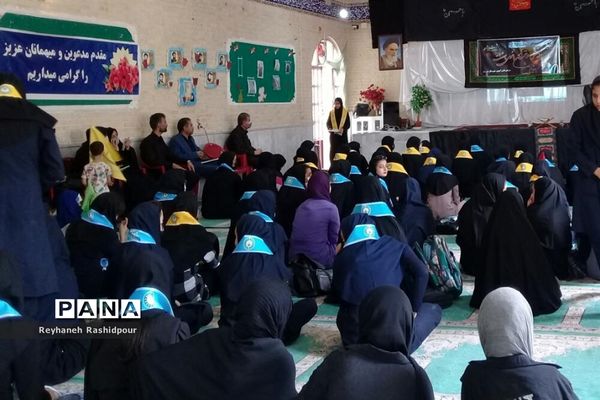 برگزاری همایش دختران بانوی بهشت ویژه دانش‌آموزان عضو سازمان دانش‌آموزی درشهرستان نی‌ریز