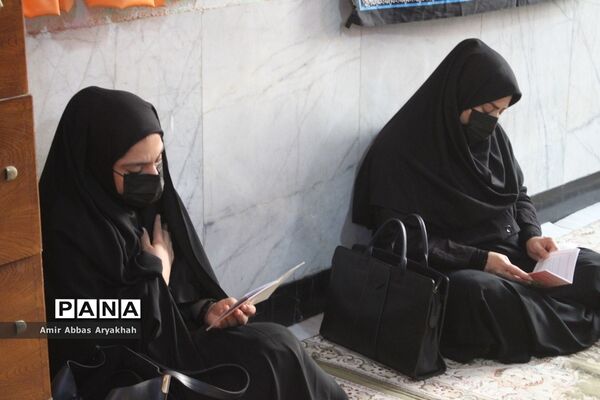 مراسم پر فیض زیارت عاشورا در اداره کل آموزش و پرورش استان بوشهر