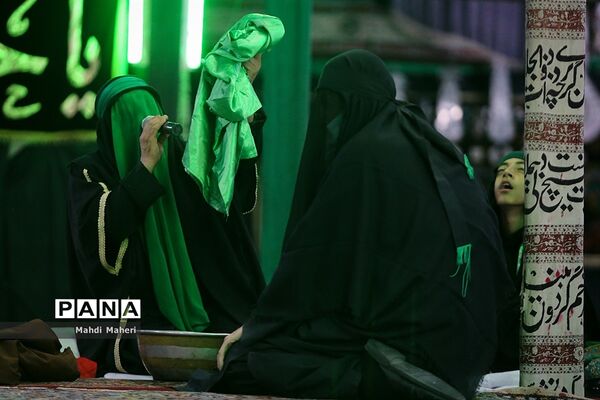تعزیه‌خوانی حضرت فاطمه الزهرا‌(س) در تکیه شوفرها