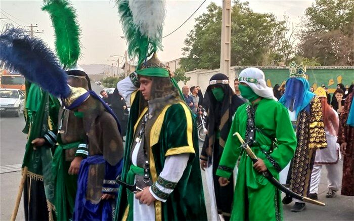 حرکت کاروان نمادین ورود امام حسین (ع) به کربلا در شهر جعفریه قم