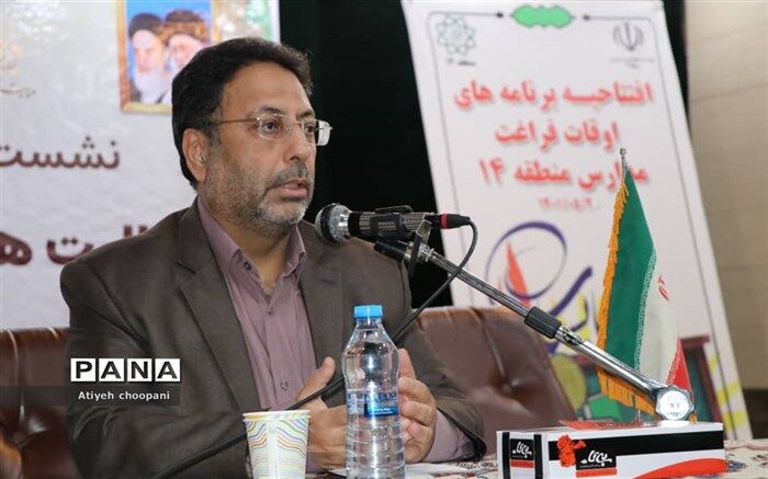 اصلی‌ترین وظیفه متولیان فرهنگی ایفای نقش در حوزه تعلیم و تربیت است