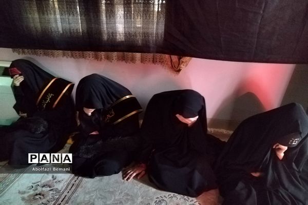 محفل دختران بهشتی در حرم حضرت معصومه(س)