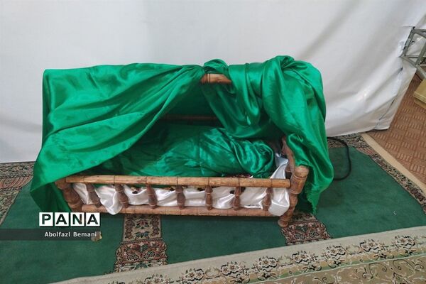 محفل دختران بهشتی در حرم حضرت معصومه(س)