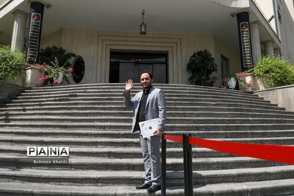 حاشیه جلسه هیات دولت - 12مرداد