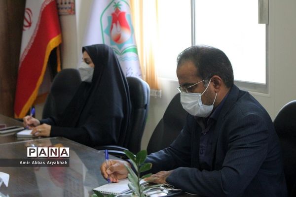 جلسه شورای اداری معاونت پرورشی و فرهنگی و سازمان دانش‌آموزی استان بوشهر