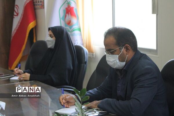 جلسه شورای اداری معاونت پرورشی و فرهنگی و سازمان دانش‌آموزی استان بوشهر