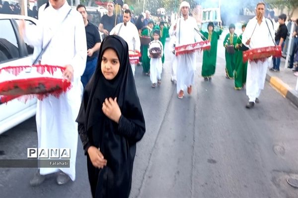حرکت نمادین کاروان اهل بیت امام حسین علیه السلام در  اصفهان