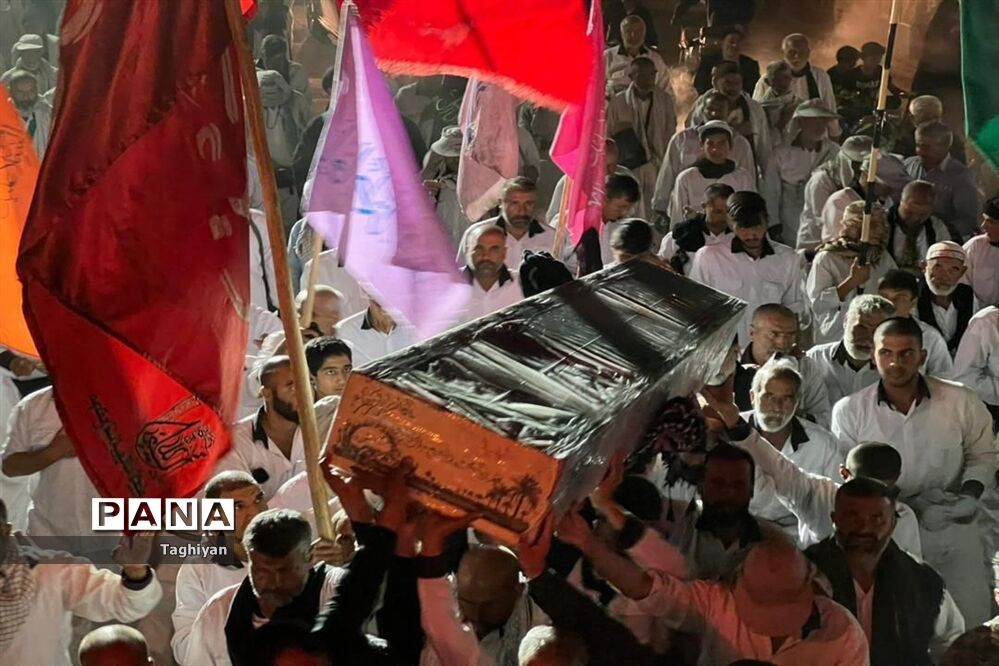 تشییع پیکر شهید تازه تفحص شده دوران هشت سال دفاع مقدس در شهرستان ورزنه