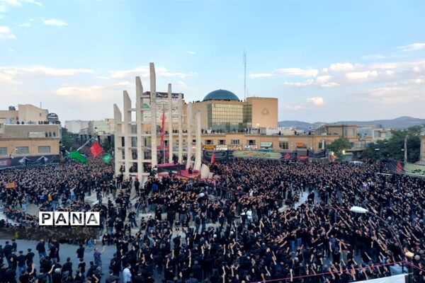حرکت دسته حسینیه اعظم زنجان در یوم العباس