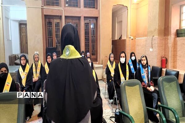 بازدید از پایگاه‌های تابستانی پیشتازان استان یزد