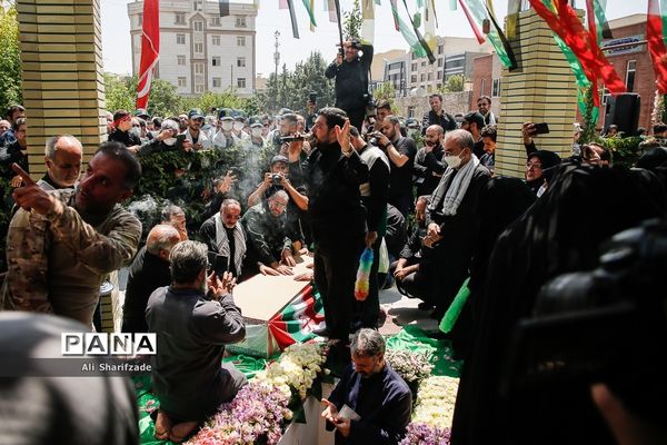 مراسم تشییع و تدفین پیکر شهید گمنام