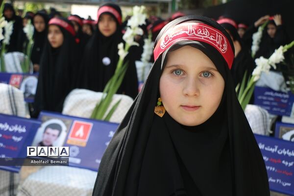 آیین آغاز نصب 222 تابلوی هوشمند شهدا در قم-2