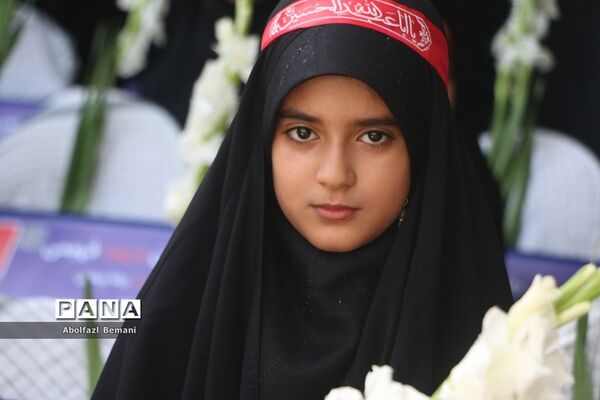 آیین آغاز نصب 222 تابلوی هوشمند شهدا در قم-2