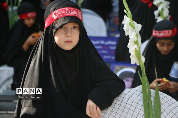 آیین آغاز نصب 222 تابلوی کوچه به نام شهدا در قم-1