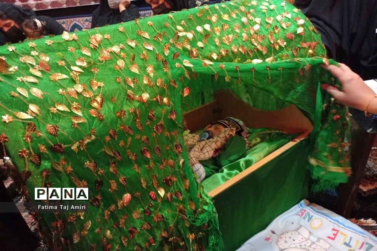مدیران صداوسیما با مناسبت‌های مذهبی مثل سیل و زلزله برخورد می‌کنند!