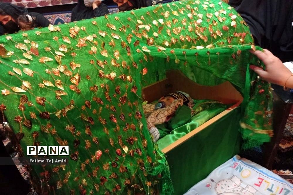 مدیران صداوسیما با مناسبت‌های مذهبی مثل سیل و زلزله برخورد می‌کنند!