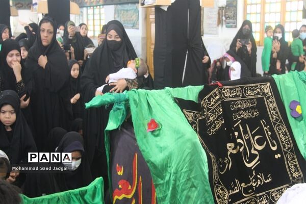 عزاداری مادران چابهاری در سوگ حضرت علی اصغر (ع)