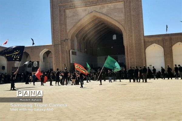 برگزاری مراسم زنجیر و سینه زنی در گناباد