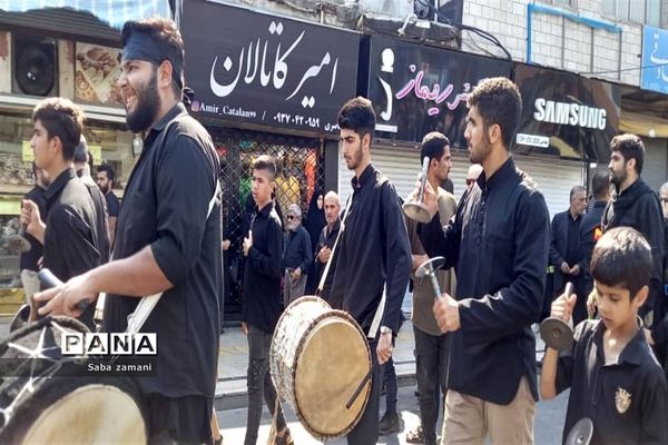 تشییع پیکر دو شهید مدافعان حرم در محمودآباد