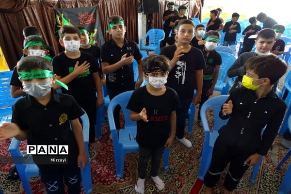 برگزاری مراسم احلی من العسل در شهرستان ورزنه